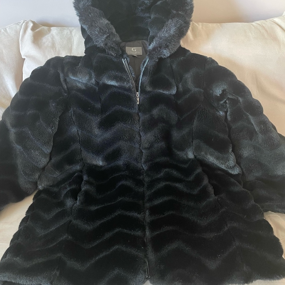 Gallery Elegant Black Faux Fur Teddy Coat 2X - Picture 4 of 17